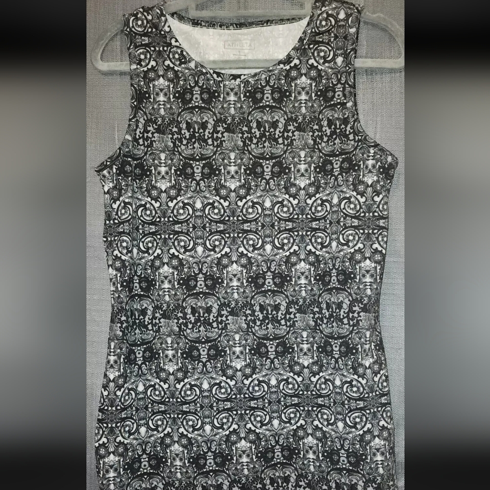 Athleta Black and White Graphic Fitted Tank Top